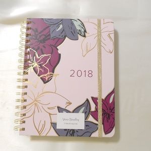 Vera Bradley 2018 17 month Agenda Planner Book..collector's item